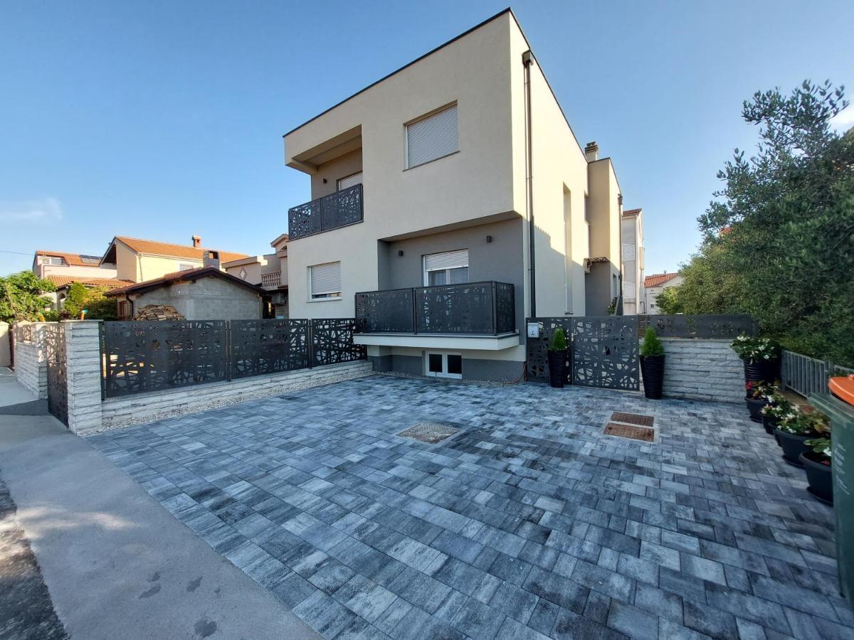 Family Apartment Amare Задар Экстерьер фото